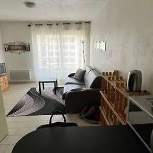 https://beau-studio-ensoleille-wifi-etage-5-ascenceur.fr-provencehotel.com